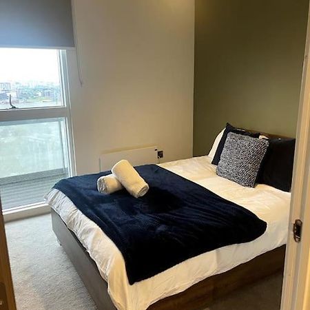 Lovely 2-Bedroom Condo With Balcony Manchester Esterno foto
